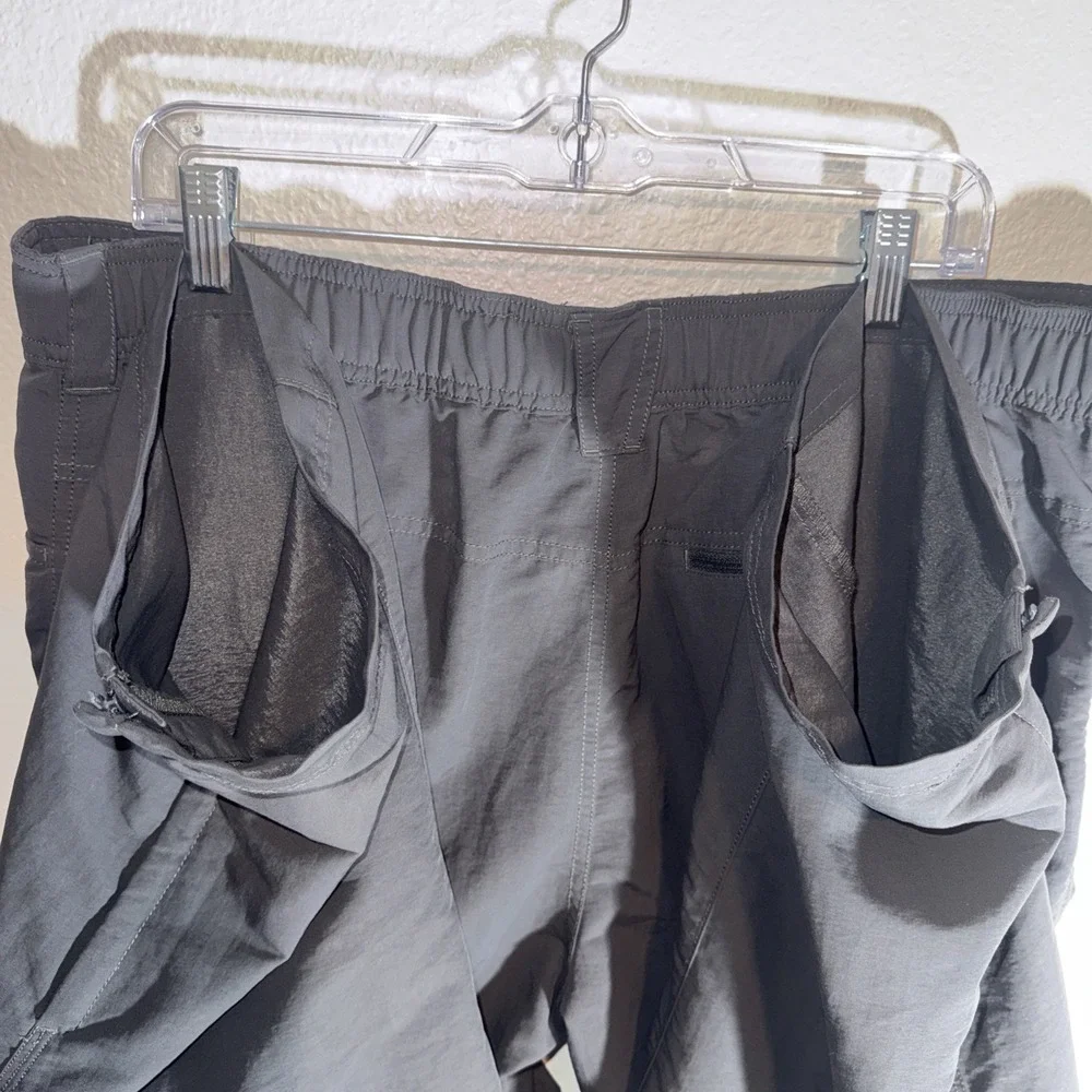 The North Face Mens Paramount Peak II Convertible Pants Shorts Gray XL Hiking